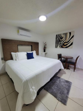 Hotel Paraiso Inn